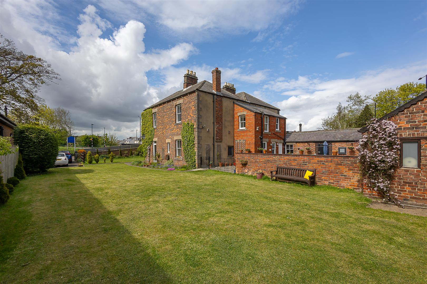 Property Image 4